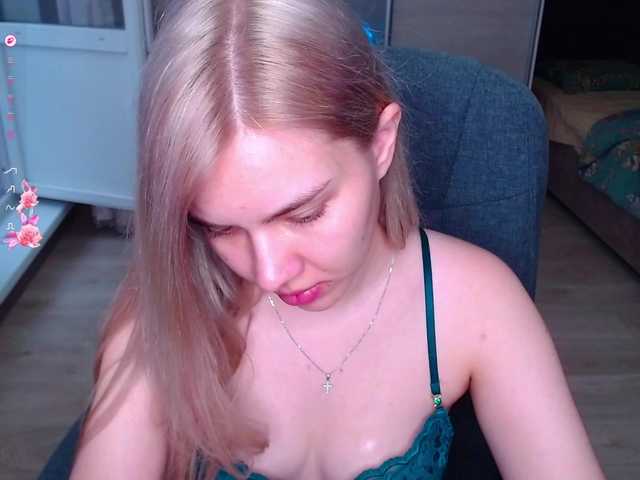 Lana--Nova live cam on BongaCams