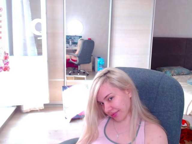 Lana--Nova live cam on BongaCams