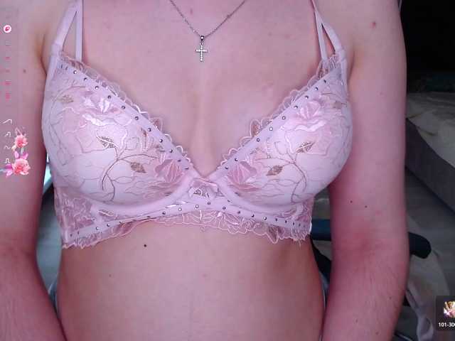 Lana--Nova live cam on BongaCams