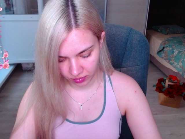 Lana--Nova live cam on BongaCams