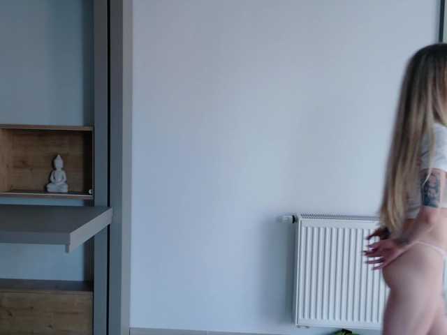 DiddySweet1 live cam on BongaCams