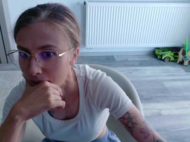 Deidi_sweet live webcam show