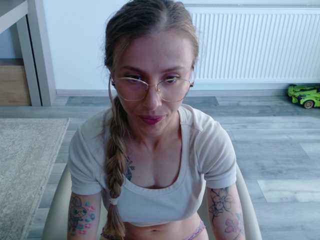 Deidi_sweet live webcam show