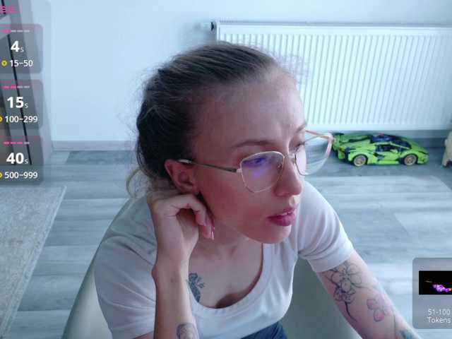 DiddySweet1 live cam on BongaCams