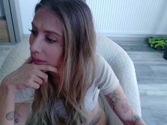 DiddySweet1 live cam