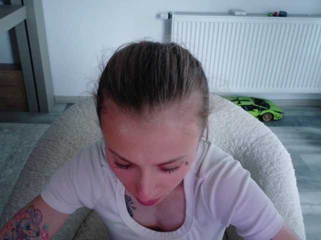 DiddySweet1 live cam on BongaCams