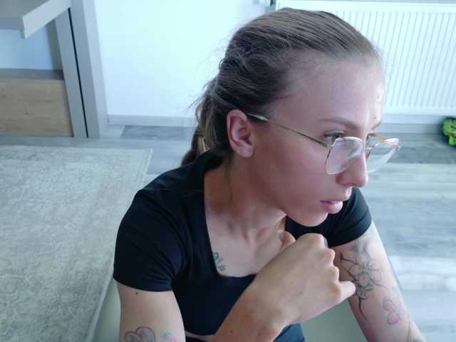 DiddySweet1 live cam