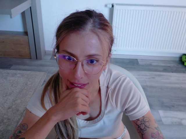 Deidi_sweet live webcam show