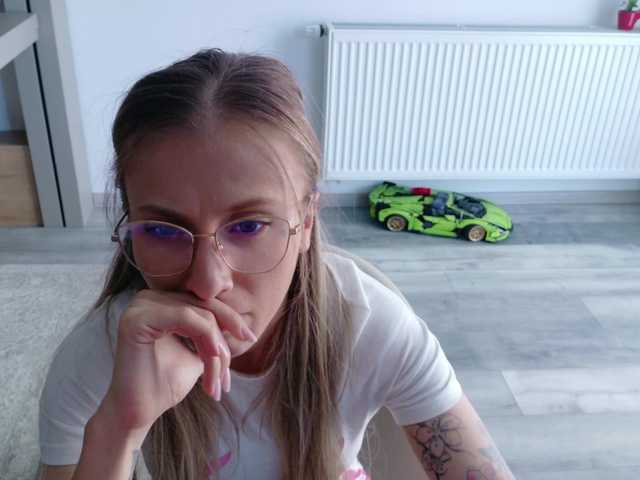 DiddySweet1 live cam on BongaCams