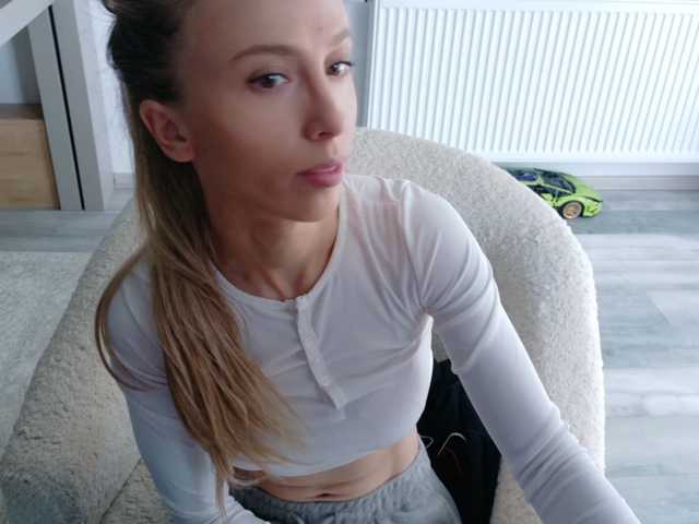 DiddySweet1, en directo ahora en BongaCams