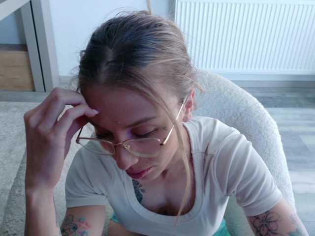 DiddySweet1 live cam on BongaCams