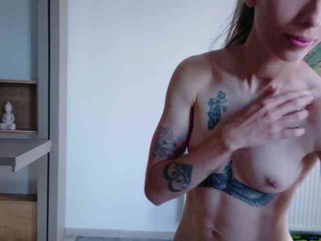 DiddySweet1 Live Webcam on BongaCams