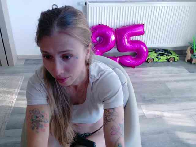deidi_sweet's live room