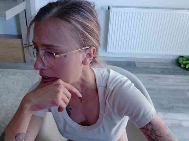 deidi_sweet's live room