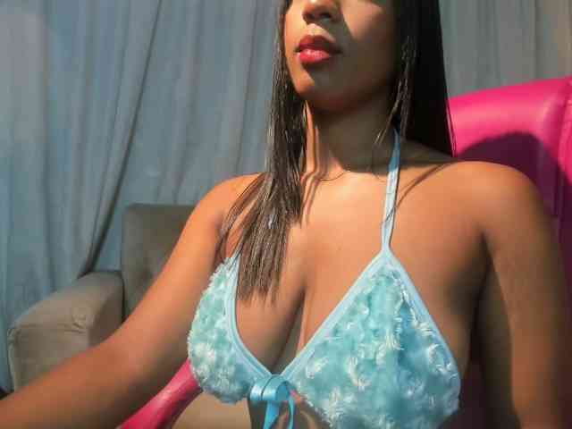 Modelo: NATALIKIDMAN