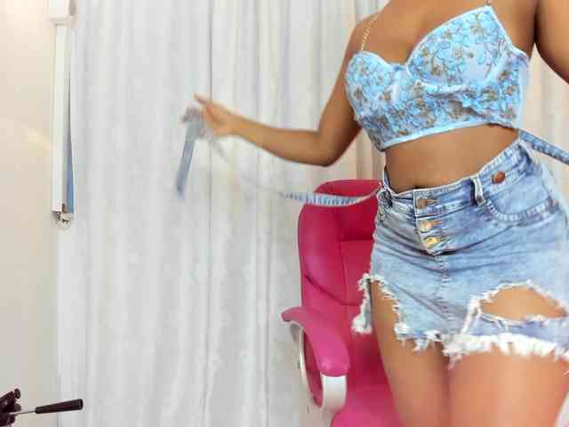 Modelo: NATALIKIDMAN