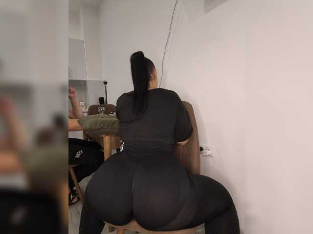 KissMyAss — live couple cam