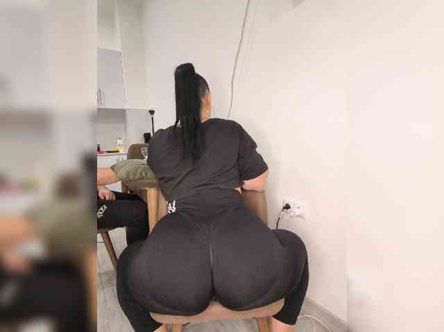 Модель: KissMyAss