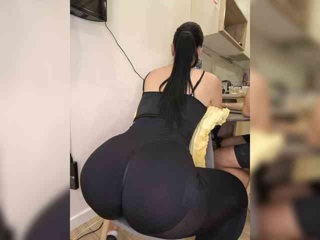 Модель: KissMyAss