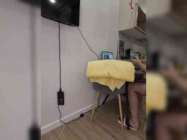 هذا النموذج مباشر الآن. seksiIrena
