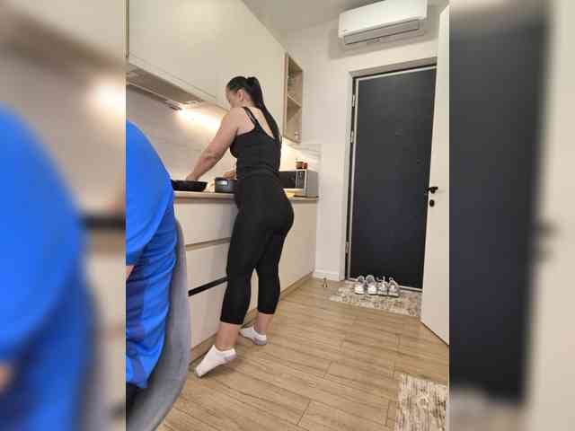 Model: KissMyAss