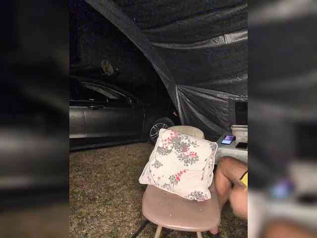 Kissmyass's cam show statistics and live stream