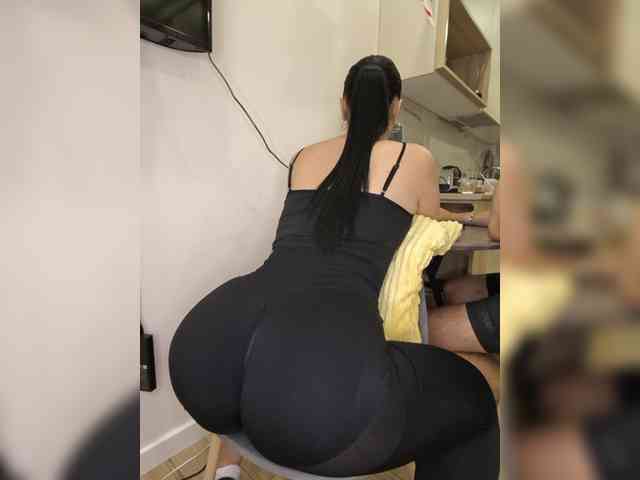 Модель: KissMyAss