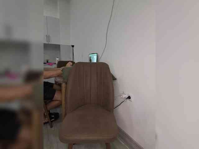 kissmyass's live room