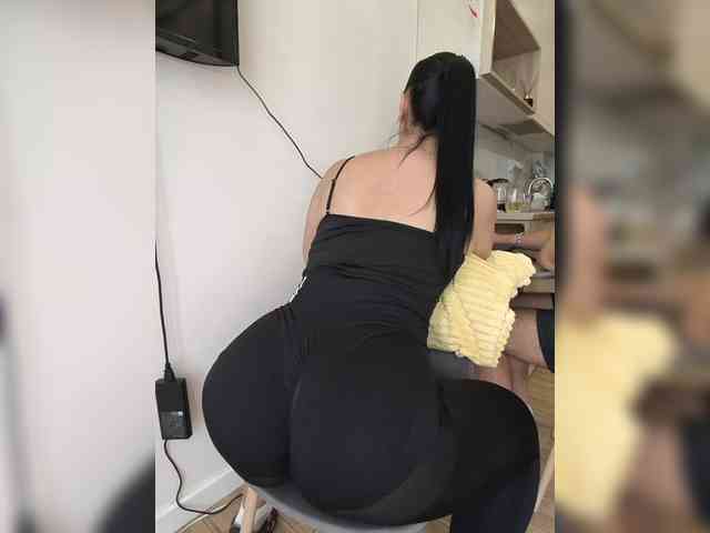 Модель: KissMyAss