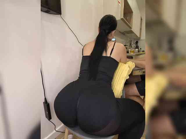 Модель: KissMyAss