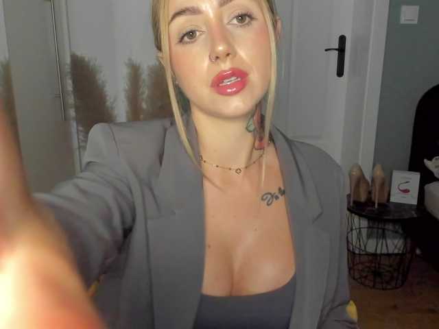 SEXYcoralie