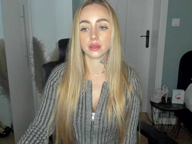 SEXYcoralie, en vivo ahora en BongaCams