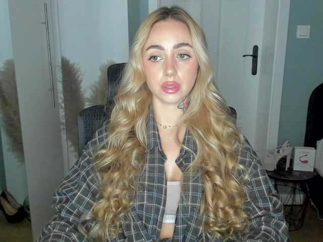 SEXYcoralie