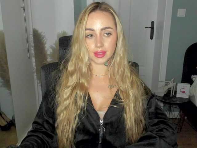 SEXYcoralie