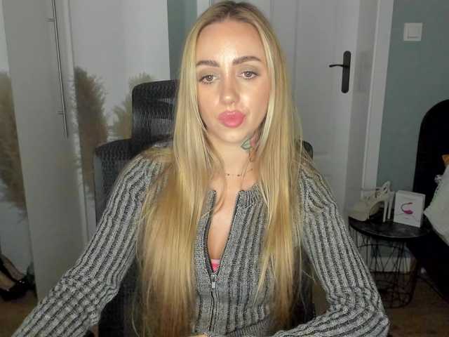 SEXYcoralie