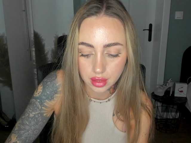 SEXYcoralie