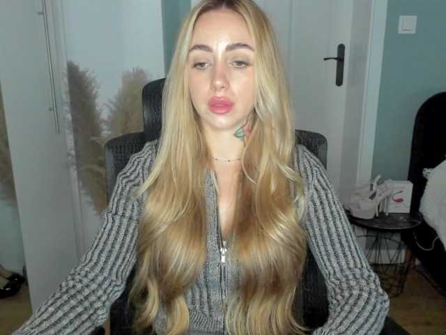 SEXYcoralie, en vivo ahora en BongaCams