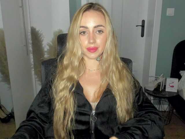 SEXYcoralie