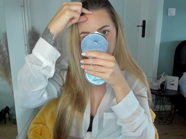 SEXYcoralie live webcam show