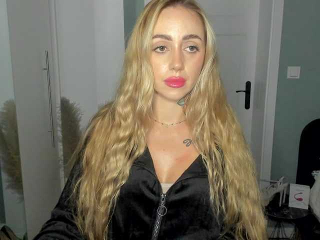 SEXYcoralie