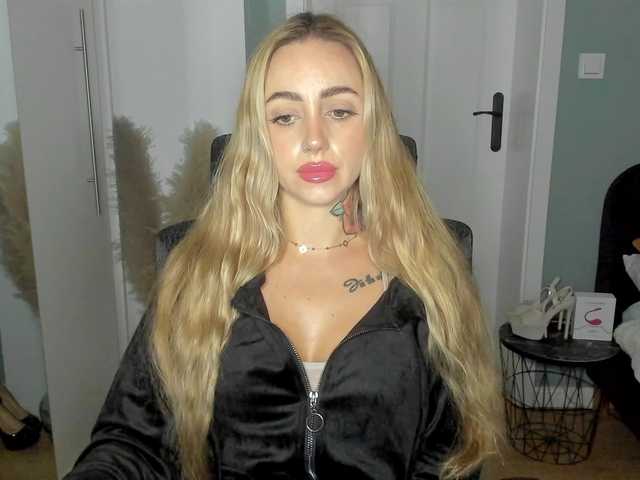 SEXYcoralie