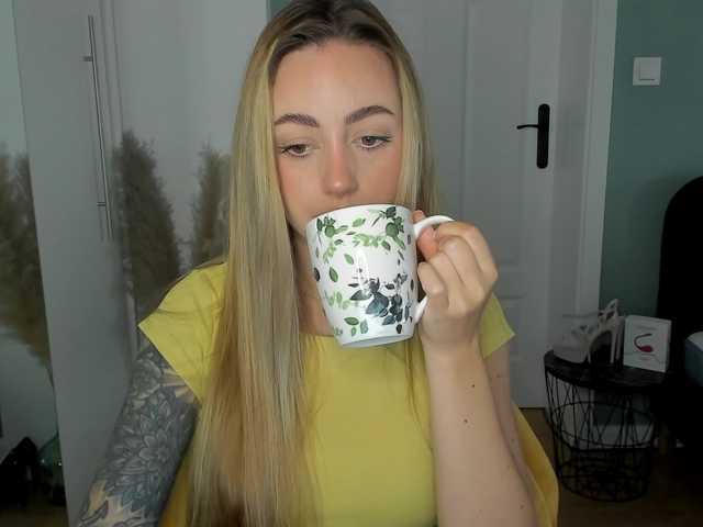 SEXYcoralie live webcam show