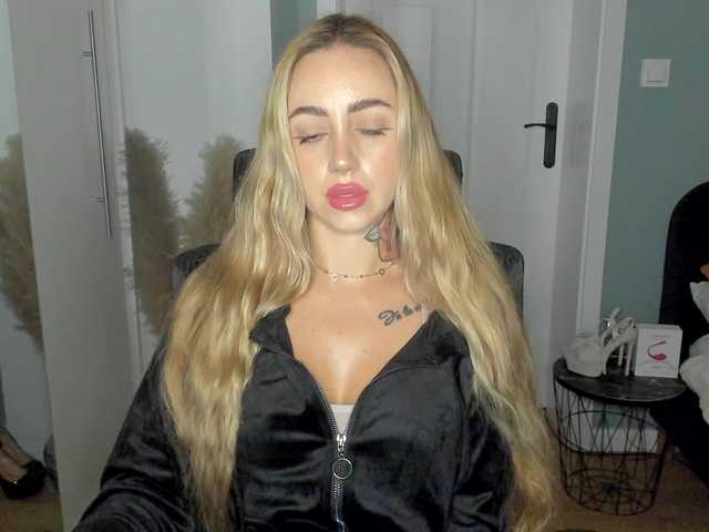 SEXYcoralie