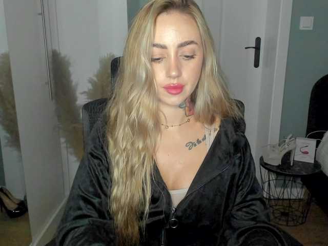 SEXYcoralie