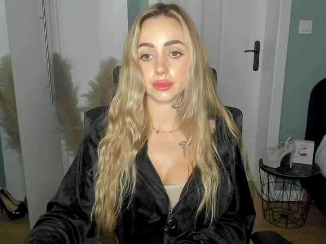 SEXYcoralie