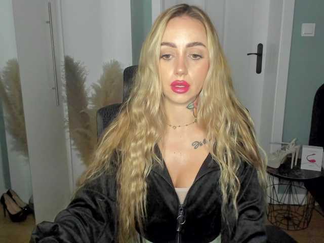 SEXYcoralie