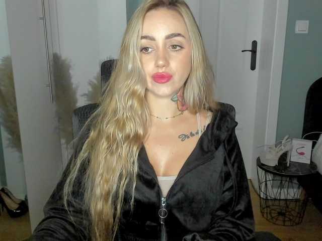 SEXYcoralie