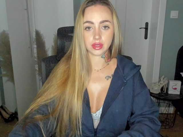 SEXYcoralie