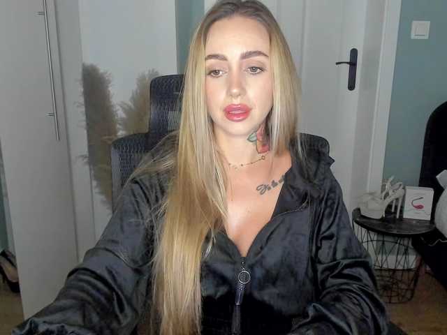 SEXYcoralie