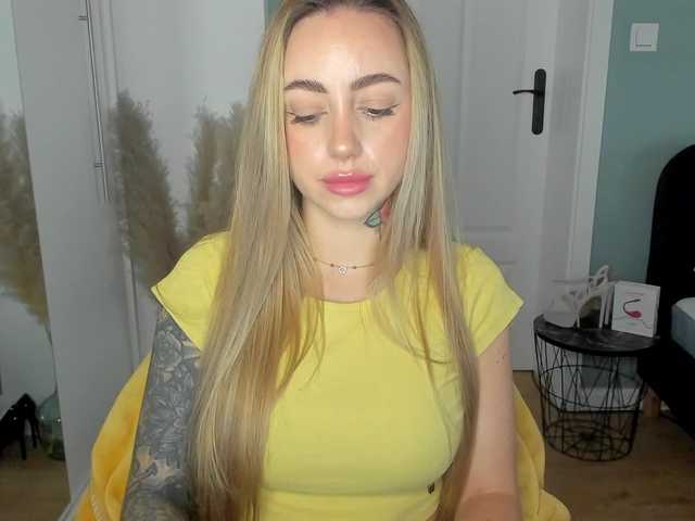 SEXYcoralie live webcam show